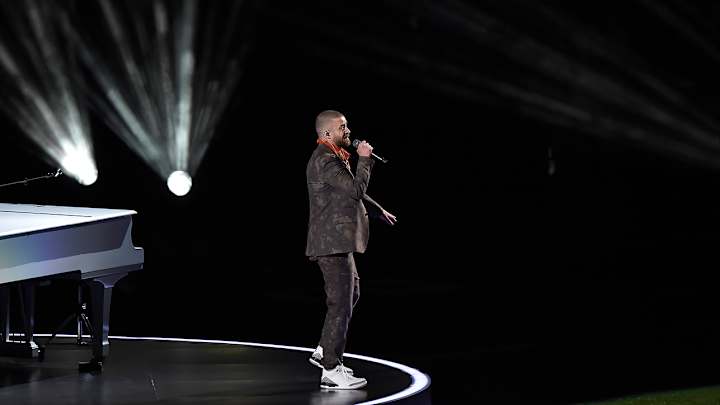 Who Performed at Halftime of the Super Bowl Last Year?