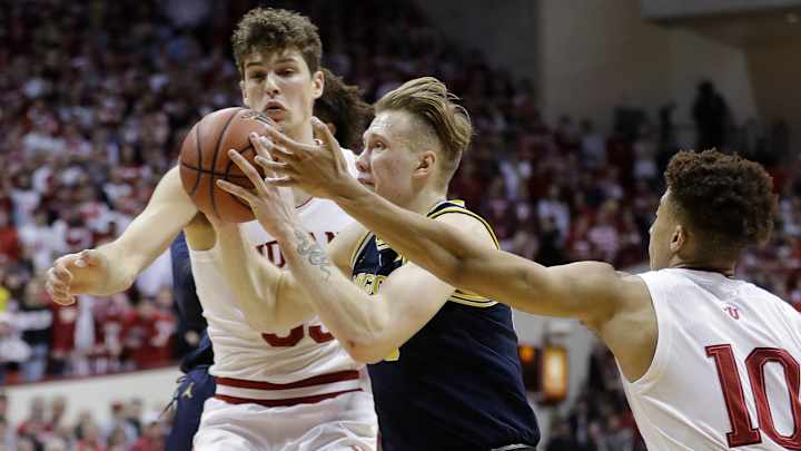 No. 5 Michigan Keeps Rolling With 69-46 Win at Indiana No. 5 Michigan Keeps Rolling With 69-46 Win at Indiana