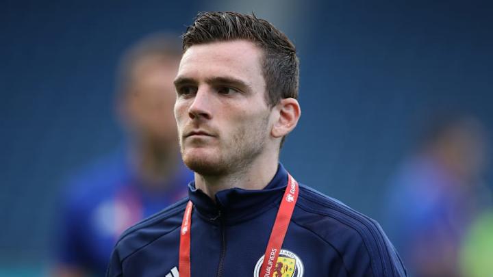 Robertson cierra su perfil de Twitter por las numerosas amenazas tras el partido ante el Nápoli