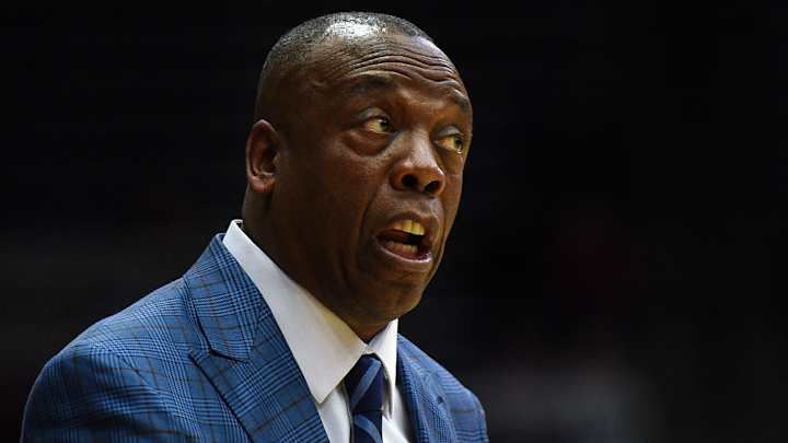 Washington State Fires Head Coach Ernie Kent After Five Seasons