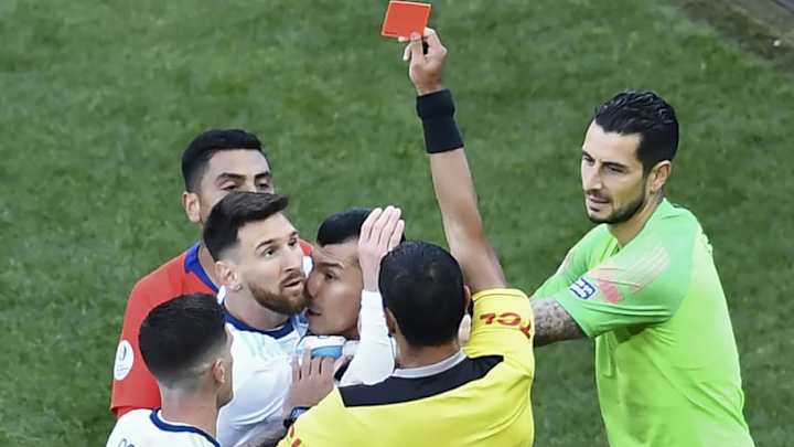 CONMEBOL dio a conocer la sanción sobre Lionel Messi tras sus polémicas declaraciones CONMEBOL dio a conocer la sanción sobre Lionel Messi tras sus polémicas declaraciones