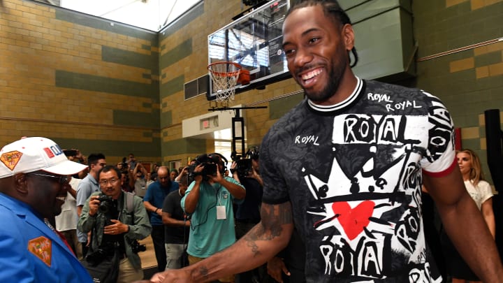 Kawhi Leonard Gives Away One Million Backpacks to Southern California Students