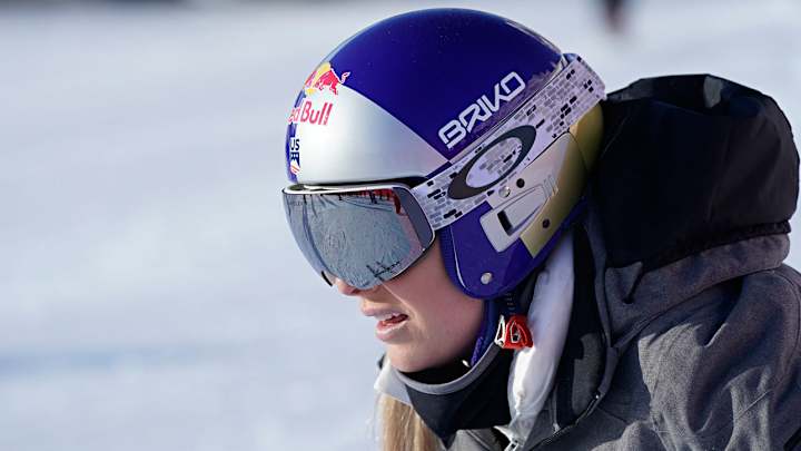Lindsey Vonn Puts Off Retirement After Potentially Career-Ending Knee Injury Cuts Competition Short Lindsey Vonn Puts Off Retirement After Potentially Career-Ending Knee Injury Cuts Competition Short