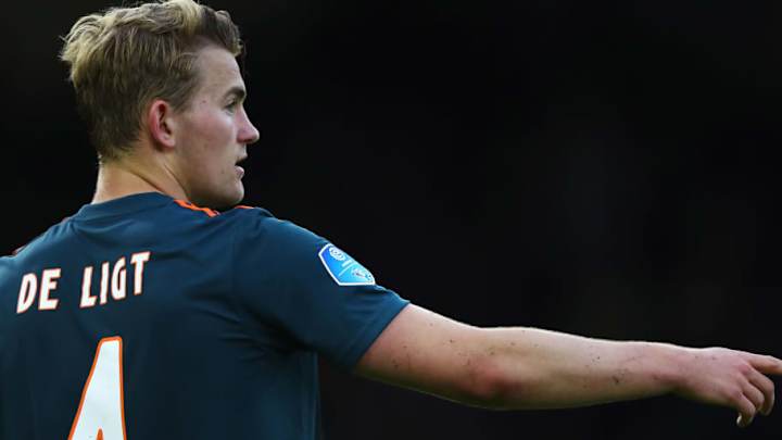El Manchester United prepara una oferta por De Ligt que el Barcelona no podría igualar El Manchester United prepara una oferta por De Ligt que el Barcelona no podría igualar