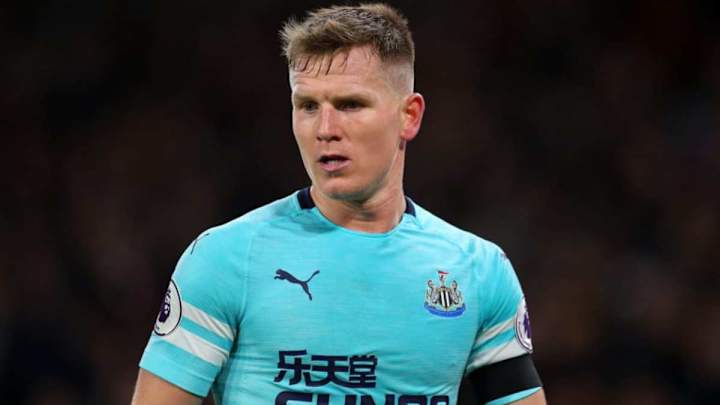 Jamie Carragher Praises Matt Ritchie Following Impressive Performance in Newcastle Win