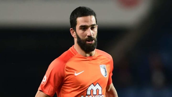 Arda Turan es denunciado por el derrumbe de un edificio