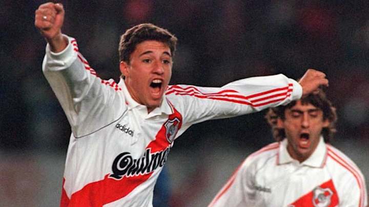 Hernán Crespo: "Cuando quise volver a River, Passarella me dijo..." Hernán Crespo: "Cuando quise volver a River, Passarella me dijo..."