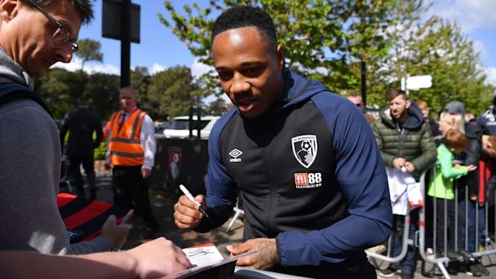 Nathaniel Clyne Ruled Out for 6 Months After Liverpool Defender Suffers Cruciate Ligament Injury