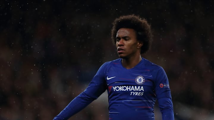 Maurizio Sarri Says It's 'Impossible' for Chelsea to Sell Willian in January