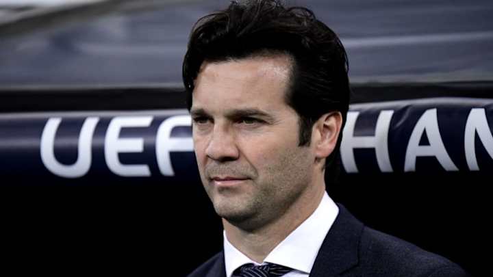 Solari se habría reunido particularmente con varios futbolistas para recriminarles su nivel