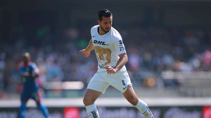 Luis Quintana llega en estado de ebriedad a entrenamiento de Pumas