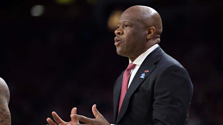 St. John's Hires Former Arkansas Coach Mike Anderson to Replace Chris Mullin