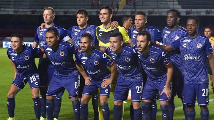 Fidel Kuri considera sacar a los Tiburones Rojos de Veracruz