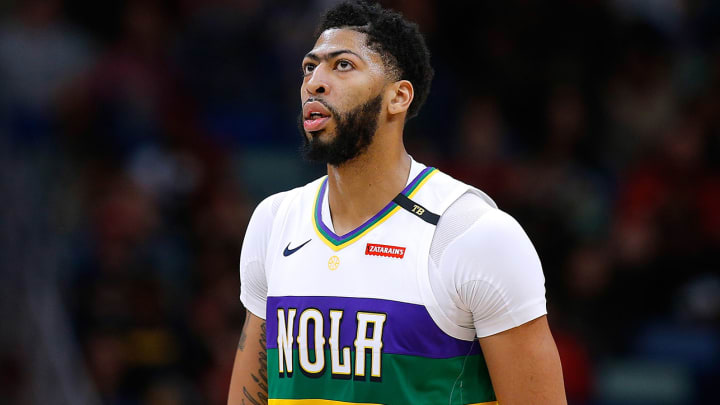 Report: Anthony Davis Has Muscle Contusion in Shoulder, Hopes to Play in All-Star Game