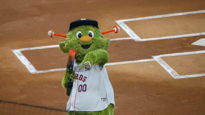Woman Sues Astros for $1 Million, Claims Orbit's T-Shirt Cannon Broke Her Finger
