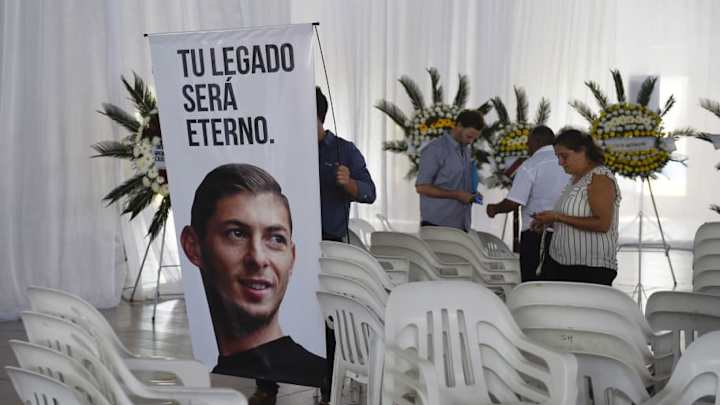 El entrenador del Cardiff reveló qué le dijo Emiliano Sala antes del fatídico accidente