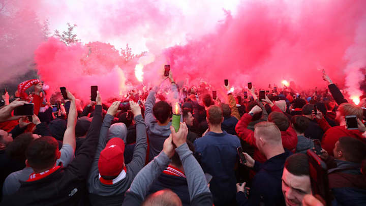Madrid Bar Owners Voice Fear of English 'Hooligans' as 70,000 Liverpool & Spurs Fans Head for Madrid Madrid Bar Owners Voice Fear of English 'Hooligans' as 70,000 Liverpool & Spurs Fans Head for Madrid