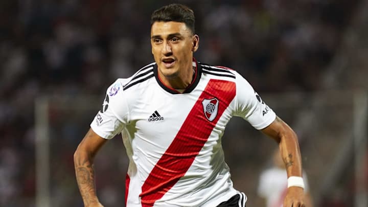 Matías Suárez será el heredero de Mora y usará la camiseta número 7 Matías Suárez será el heredero de Mora y usará la camiseta número 7