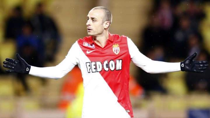 Dimitar Berbatov Announces Retirement With Hilarious Instagram Post Dimitar Berbatov Announces Retirement With Hilarious Instagram Post