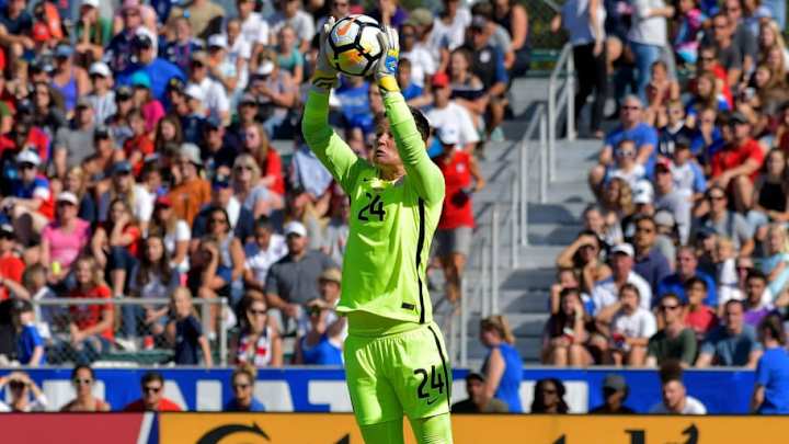 USWNT Stars Ali Krieger and Ashlyn Harris Announce Engagement