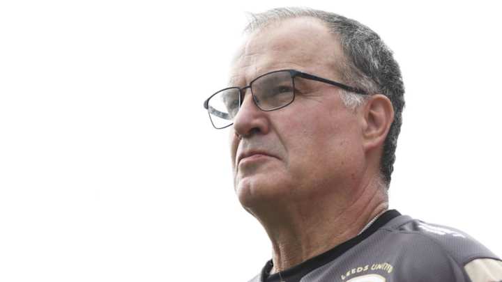 La foto viral de Marcelo Bielsa: fue al supermercado con el uniforme del Leeds United La foto viral de Marcelo Bielsa: fue al supermercado con el uniforme del Leeds United