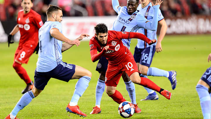 Spanish Midfielder Alejandro Pozuelo Scores Brace in Impressive Toronto FC Debut Spanish Midfielder Alejandro Pozuelo Scores Brace in Impressive Toronto FC Debut