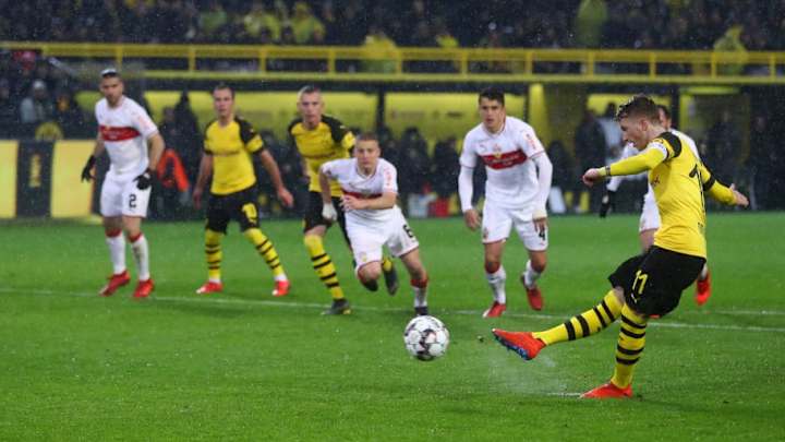 Hertha Berlin vs Borussia Dortmund: Lucien Favre's Best Available BVB Lineup Hertha Berlin vs Borussia Dortmund: Lucien Favre's Best Available BVB Lineup