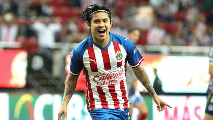 Eduardo López ya entrena al parejo en Chivas