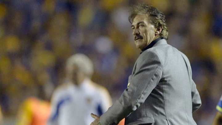 ​La Volpe asegura que el América había contratado al Piojo Herrera meses antes de su salida del club
