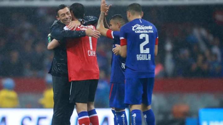 'Chuy' Corona habla sobre la salida de Caixinha y Peláez de Cruz Azul