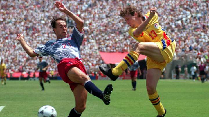 Former USMNT Defender, Hall of Fame Member Fernando Clavijo Dies at 63