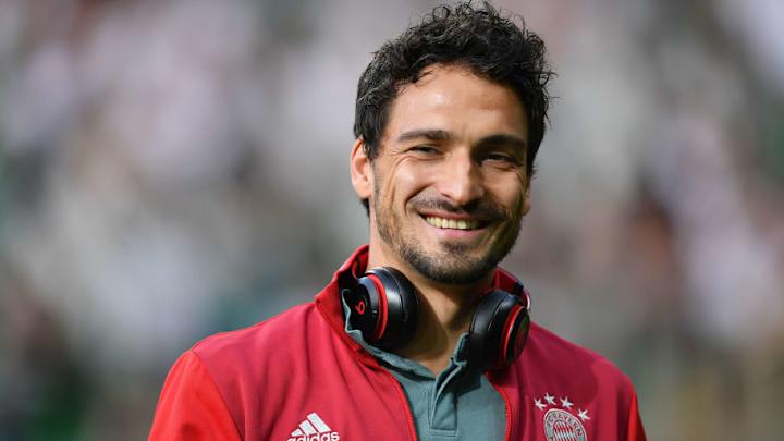 Mats Hummels on Verge of Shock Borussia Dortmund Return After 3 Years at Bayern Munich Mats Hummels on Verge of Shock Borussia Dortmund Return After 3 Years at Bayern Munich