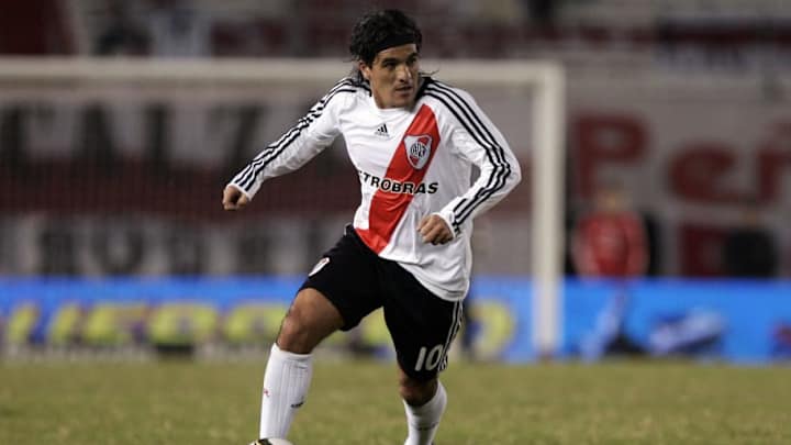 Ariel Ortega: "Si llega a pasar River, a los hinchas de Boca los enterrás" Ariel Ortega: "Si llega a pasar River, a los hinchas de Boca los enterrás"