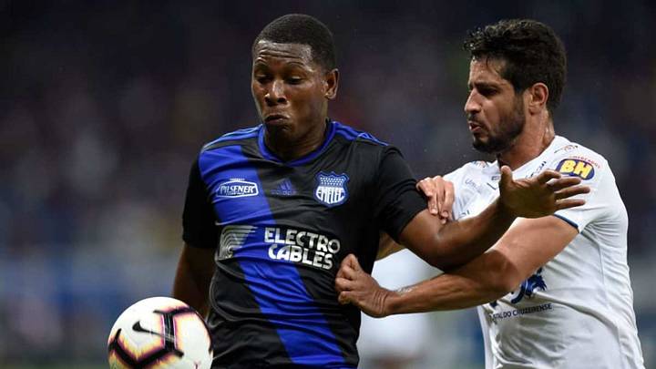 Cruz Azul habría amarrado a Brayan Angulo por 7.5 MDD