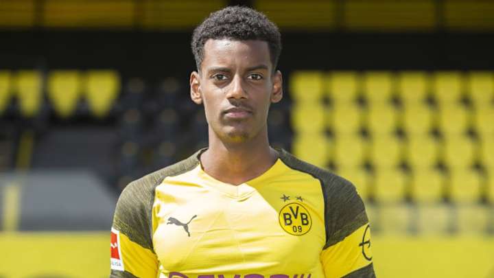 Report: Chelsea to Battle Real Madrid for Borussia Dortmund's Alexander Isak Report: Chelsea to Battle Real Madrid for Borussia Dortmund's Alexander Isak