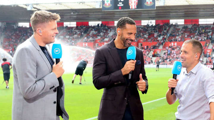 Ferdinand critica a la UEFA por premiar a Van Dijk antes que a Messi o Cristiano