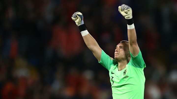 OFICIAL | El Valencia hace oficial el fichaje de Jasper Cillessen