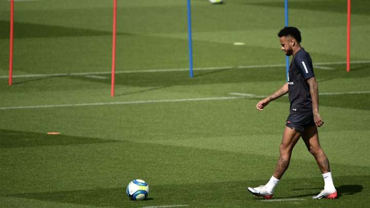 Sporting Director Insists Neymar Offer Hasn't Met PSG Demands as Barça Continue Negotiations