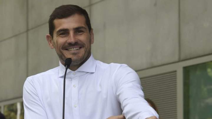 Iker Casillas podría volver a jugar en nero tras sufrir un infarto