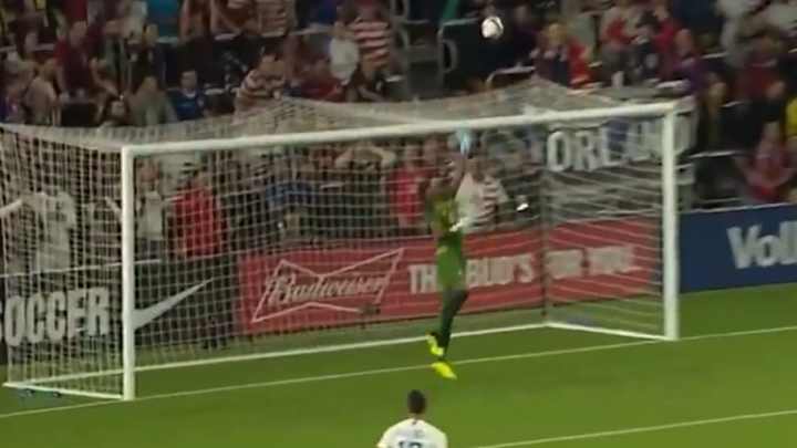 VIDEO: Gyasi Zardes Puts USA in Front of Ecuador Late With Deflected Goal From Outside the Box