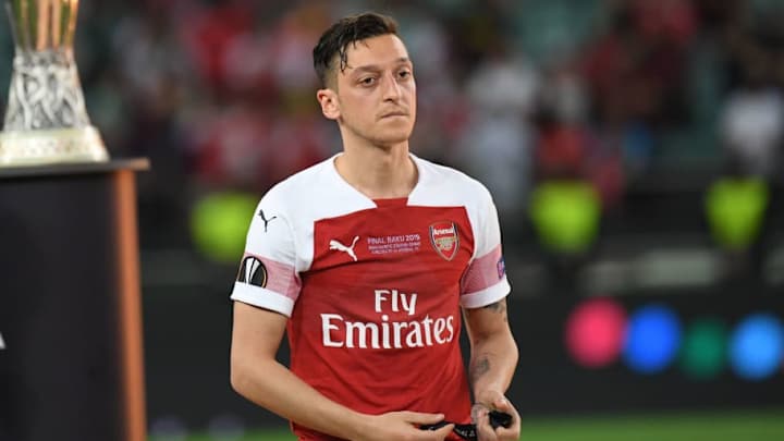 Arsenal Tipped to Cull 3 'Big Name' Stars in Bid to Raise Funds for Summer Transfer Plans