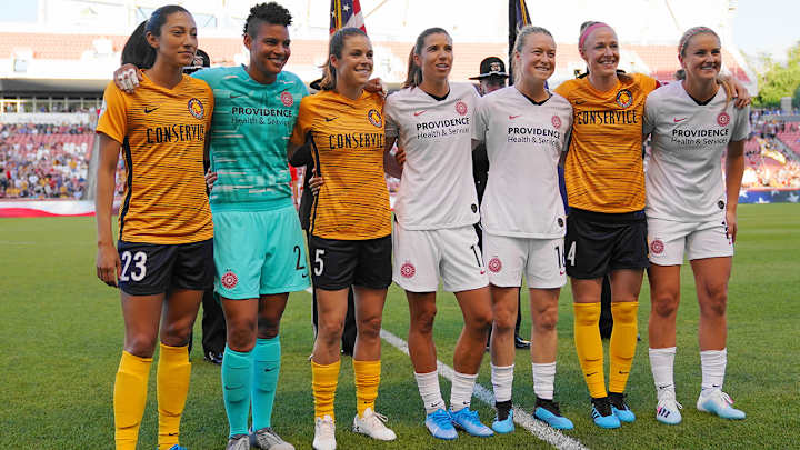 Massive Crowds Turn Out as USWNT Stars Return to NWSL Action