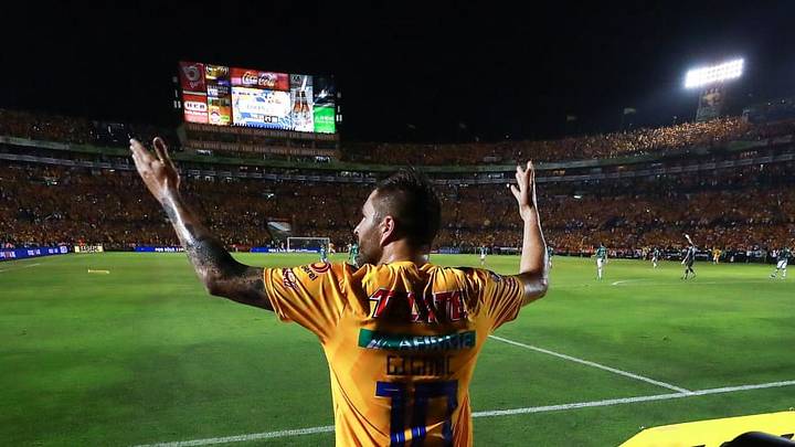 La emotiva carta que dedicó Gignac a niña que murió por un tumor cerebral