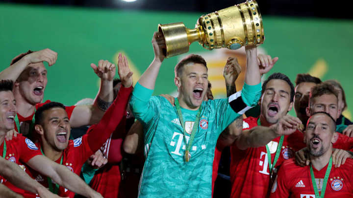 Manuel Neuer's Agent Claims Bayern Munich Exit Is Possible Unless Squad Is Strengthened