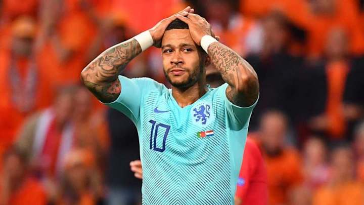 Everton Reject Opportunity to Sign Memphis Depay Despite Desperate Search for Winger