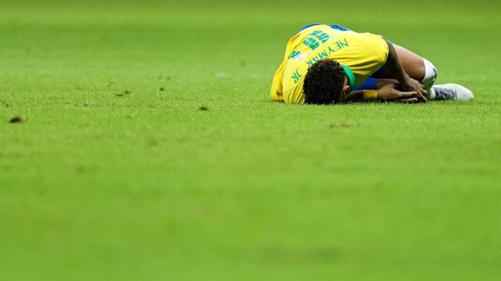 Neymar Exits Brazil Friendly vs. Qatar With Apparent Right Leg Injury