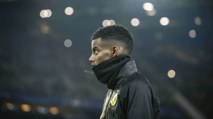 Alexander Isak: 6 Things to Know About the Chelsea Target