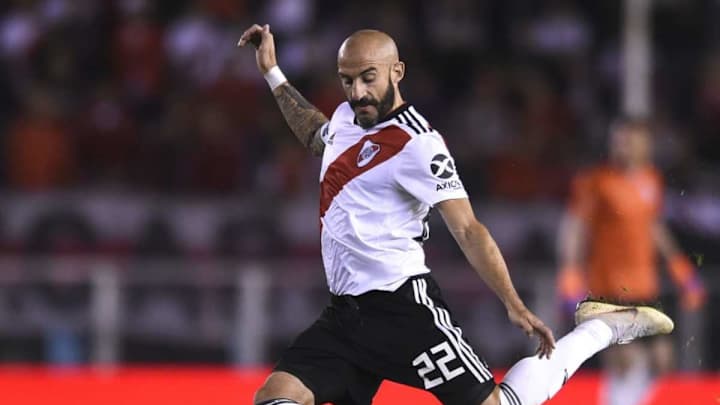 La cábala jamás vista de Javier Pinola en cada partido de River como local La cábala jamás vista de Javier Pinola en cada partido de River como local