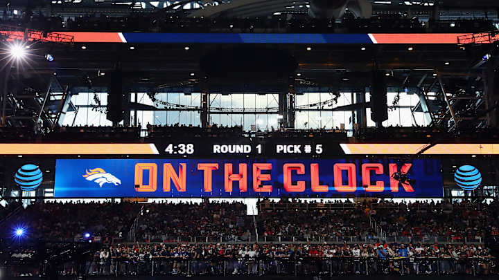 What Happens If Time Expires Before A Pick During the NFL Draft? What Happens If Time Expires Before A Pick During the NFL Draft?