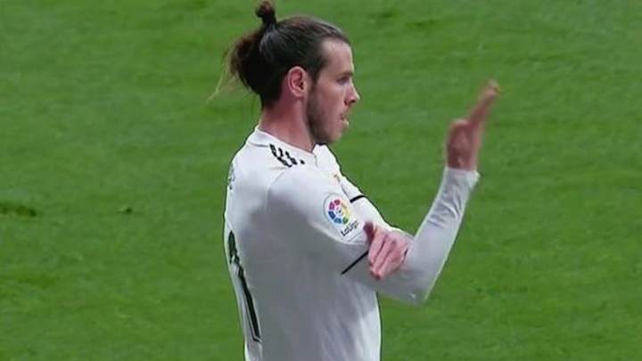 LaLiga se muestra más contundente con Bale que con Piqué por provocar a la afición rival LaLiga se muestra más contundente con Bale que con Piqué por provocar a la afición rival